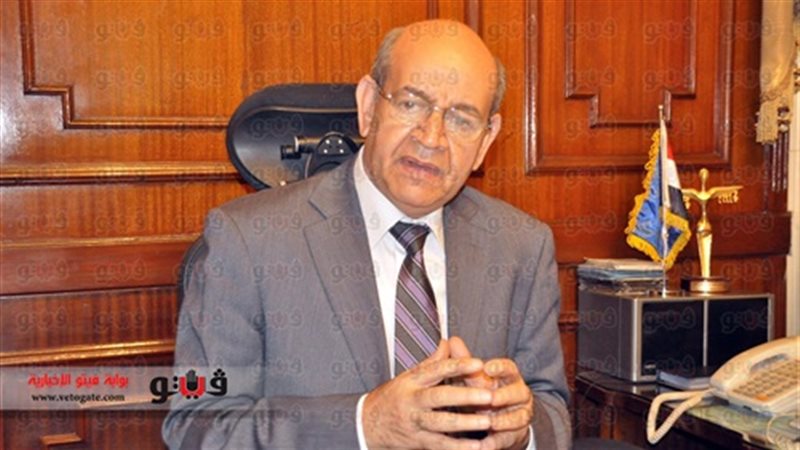 الدكتور علي عبد الرحمن