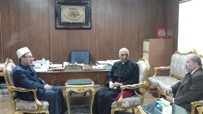أمين البحوث الإسلامية يستقبل وفدا من الكنيسة للتهنئة بعيد الأضحى