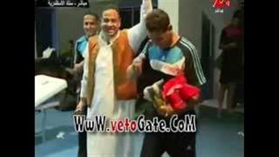 بالفيديو.. شاهد لحظات الرقص والفرحة بين لاعبي الرجاء