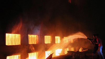 إصابة شخصين في حريق بشقة بالبحيرة