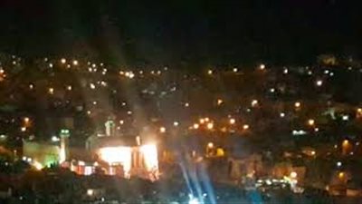 بالفيديو.. إسرائيليون يطلقون الألعاب النارية من ساحة الحرم الإبراهيمي