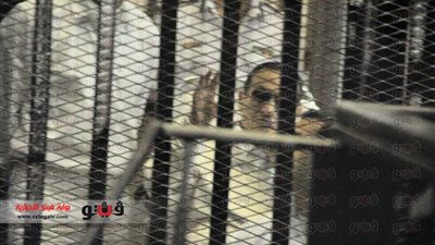 الجنايات تنظر غدا استئناف النيابة على قرار إخلاء سبيل مبارك