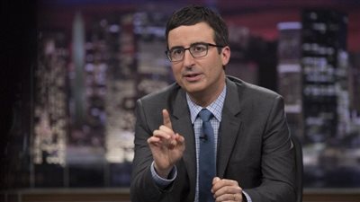 «Last Week Tonight» يحصد جائزة أفضل برنامج حواري في «إيمي»