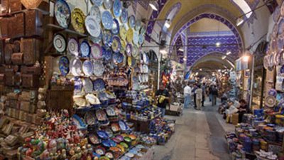 «البيئة» تشن حملة مكبرة على البازارات ومحيمات البحر الأحمر