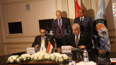 بروتوكول تعاون بين الهيئة العربية للتصنيع وأصدقاء مبادرة ضد السرطان