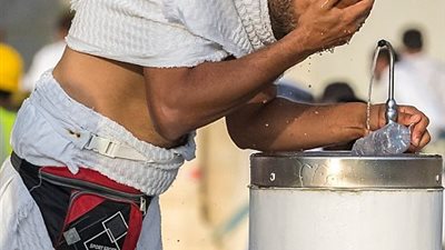 للحجاج.. نصائح طبية للوقاية من أشعة الشمس