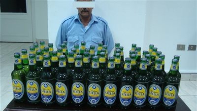 ضبط عاطل بحوزته 60 زجاجة بيرة في طوخ