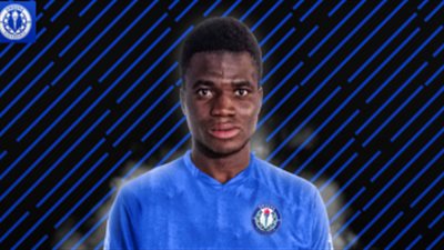 علي ماهر يطمئن على إصابة توريه قبل مواجهة الطلائع