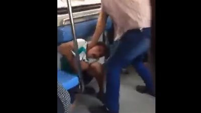 النقل: السيدات طلبن من الشرطة إخراج طفل المترو