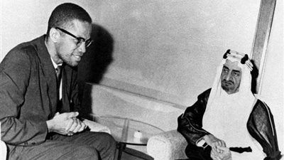 صحوة الحاج مالكوم... رحلة حج غيرت الإسلام في أمريكا