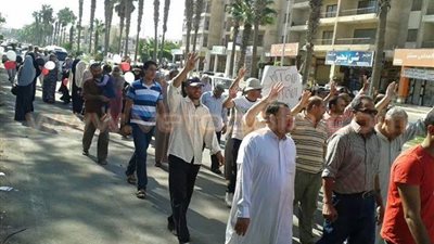 أهالي منطقة الإبراهيمية بالإسكندرية يفرقون مسيرة للإرهابية