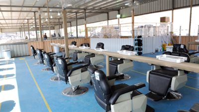 السعودية توفر «1100» كرسي حلاقة لاستقبال الحجيج بـ«منى»