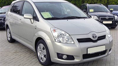 فشل محركات سيارة فيروسو MPV يتسبب في إيقاف إنتاجها