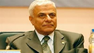 إنذار على يد محضر من 