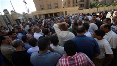 وقفة احتجاجية لعمال الحديد والصلب أمام الاستثمار.. غدًا