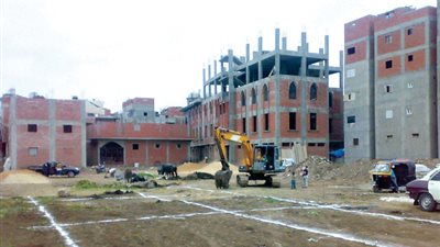 إزالة 27 حالة تعدٍ على الأراضى بطلخا