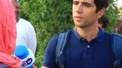 جعفر عبد الكريم: «غرباء أم أصدقاء» يكشف وضع العرب واللاجئين في ألمانيا