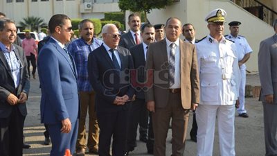 محافظ بورسعيد يزور إدارة قوات الأمن في أول أيام عيد الأضحى