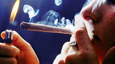 دراسة: النساء يتغلبن على أعراض الحمل بالحشيش