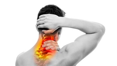 آلام الرقبة | 3 أسباب للإصابة بآلام الرقبة