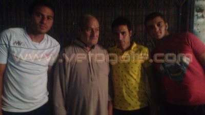 بالصور.. أحمد شديد قناوي يذبح «عجل» في المنيا احتفالا بعيد الأضحى