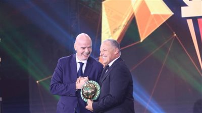 بعد إشادته بحفل تنظيم 