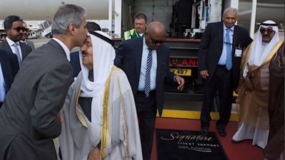 أمير الكويت يصل بريطانيا في زيارة خاصة (صور)