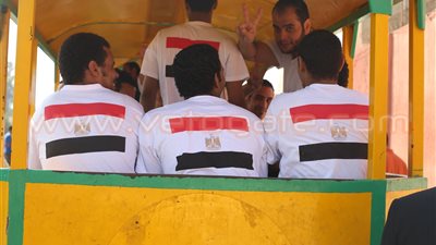 بالفيديو والصور.. لحظة خروج مساجين العفو الرئاسي من سجن طرة