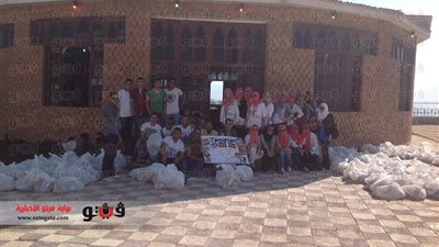 حركة tomorow توزع 300 بطانية بالمناطق الفقيرة بالسويس