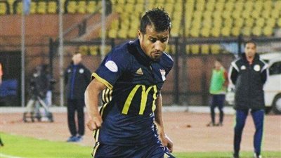 سموحة يحتوى أزمة وليد حسن وشتراكا