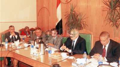 بالصور.. «الخشت» يواصل جولاته بالكليات ويلتقي بمجلس كلية الزراعة