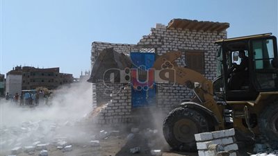 بالصور.. إزالة 70 حالة تعد على أراضي زراعية في بني سويف