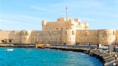 ٥٩ ألف جنيه إيرادات قلعة قيتباي بالإسكندرية و٤٣٢٠ زائرا مصريًّا