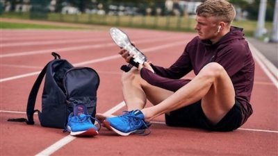 حذاء رياضي ذكي جديد لإرشاد العداءين