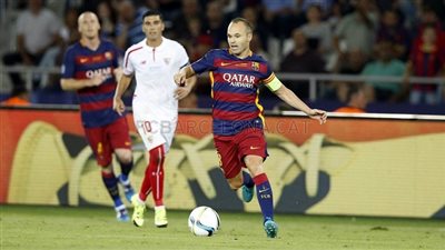 انتهاء الشوط الأول من مباراة برشلونة وإشبيلية بالتعادل السلبي