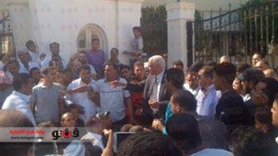 اشتباكات بين العاملين وصاحب شركة 