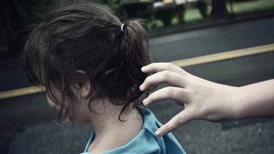 9 نصائح تحمي طفلك من الاختطاف