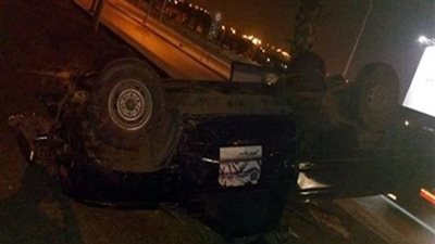 مصرع عامل وإصابة 3 آخرين في انقلاب سيارة بـ«صحراوي المنيا»