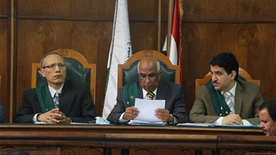 معاقبة 3 مسئولين بمدينة القنطرة شرق لارتكابهم مخالفات مالية وإدارية