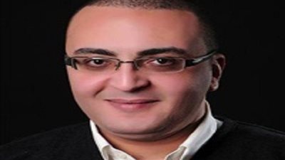 مرشح التجمع يلتقي مؤيديه على «القهوة»