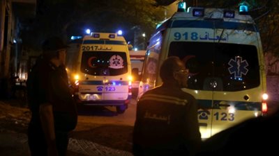 وفاة طفلة وإصابة 4 أشخاص من عائلة واحدة في حادث سير ببورسعيد