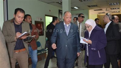 محافظ القاهرة: منع التعاملات الورقية قريبا.. والإلكترونى بديلا