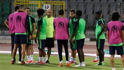 تعليمات حسام حسن للاعبي المصري قبل مواجهة الاتحاد السكندري