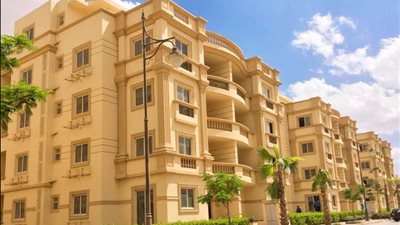 الدولة تدعم سوق العقارات.. شراكة بين الحكومة والقطاع الخاص في الإسكان المتوسط.. المبادرة تستهدف إنشاء وحدات ١٢٠ مترا بتكلفة مخفضة.. صبور: تلقى دعم الرئيس وينعش السوق