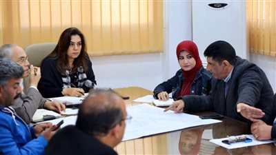 محافظ دمياط يناقش تطوير القرى استعدادا لنوات الأمطار