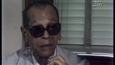 فيديو لنجيب محفوظ عن توفيق الحكيم في عيد ميلاده: «أستاذي»