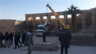 لحظة نقل تماثيل الكباش من الأقصر لميدان التحرير| فيديو