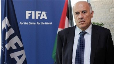 إيقاف رئيس الاتحاد الفلسطيني لكرة القدم بسبب قميص ميسي