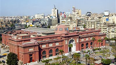 وكالات أجنبية تشارك في تغطية نقل 10 تماثيل أثرية للمتحف الكبير