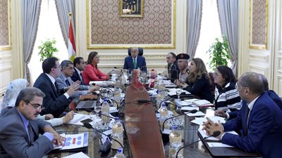 الحكومة: الانتقال للعاصمة الإدارية يصاحبه تطوير عمل أجهزة الدولة